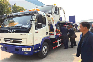 南丰汽车道路救援拖车价格